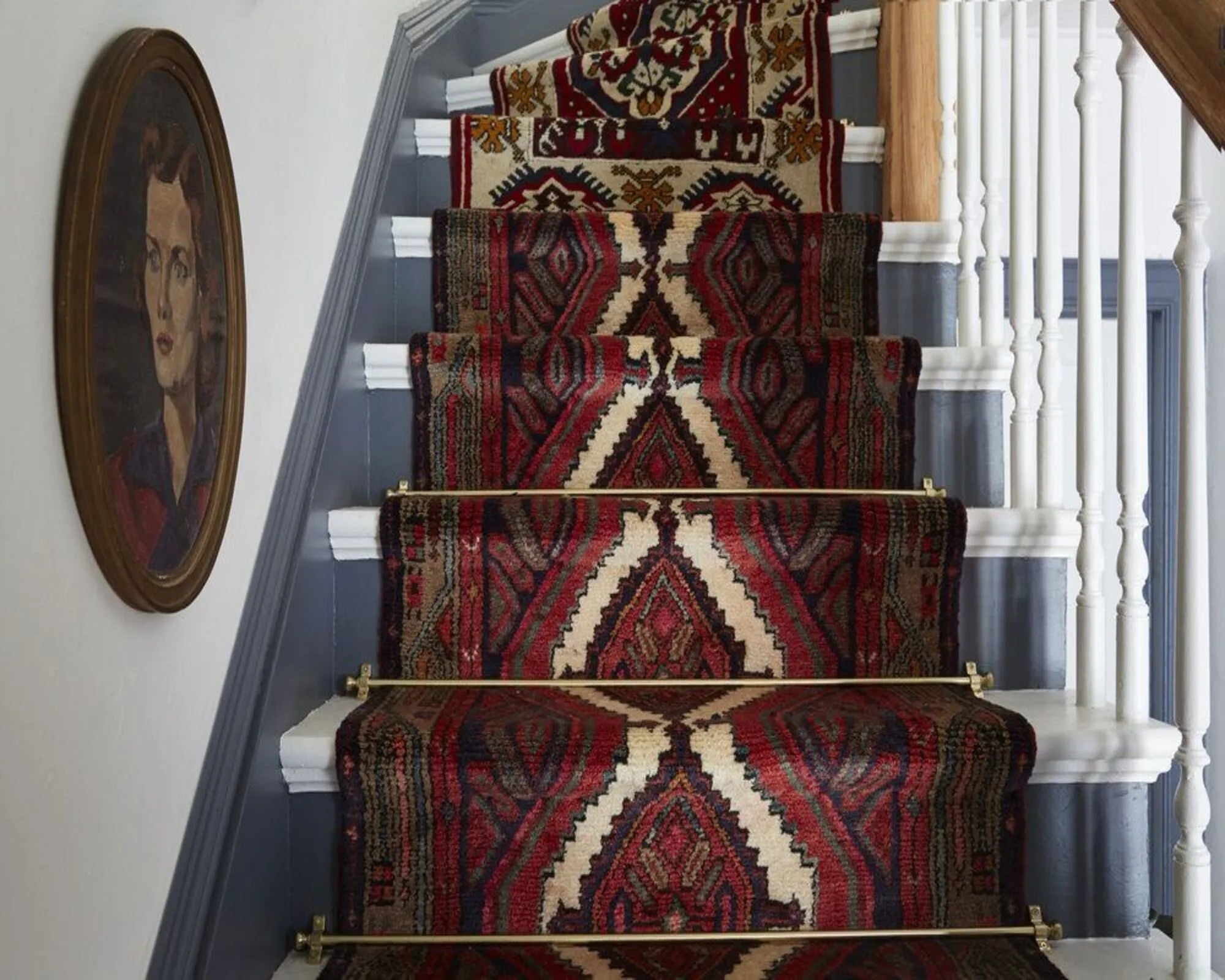 تثبيت السجاد على الدرج بخطوات واضحة وسهلة | متجر ويفت للسجاد | تسوق أون لاين.