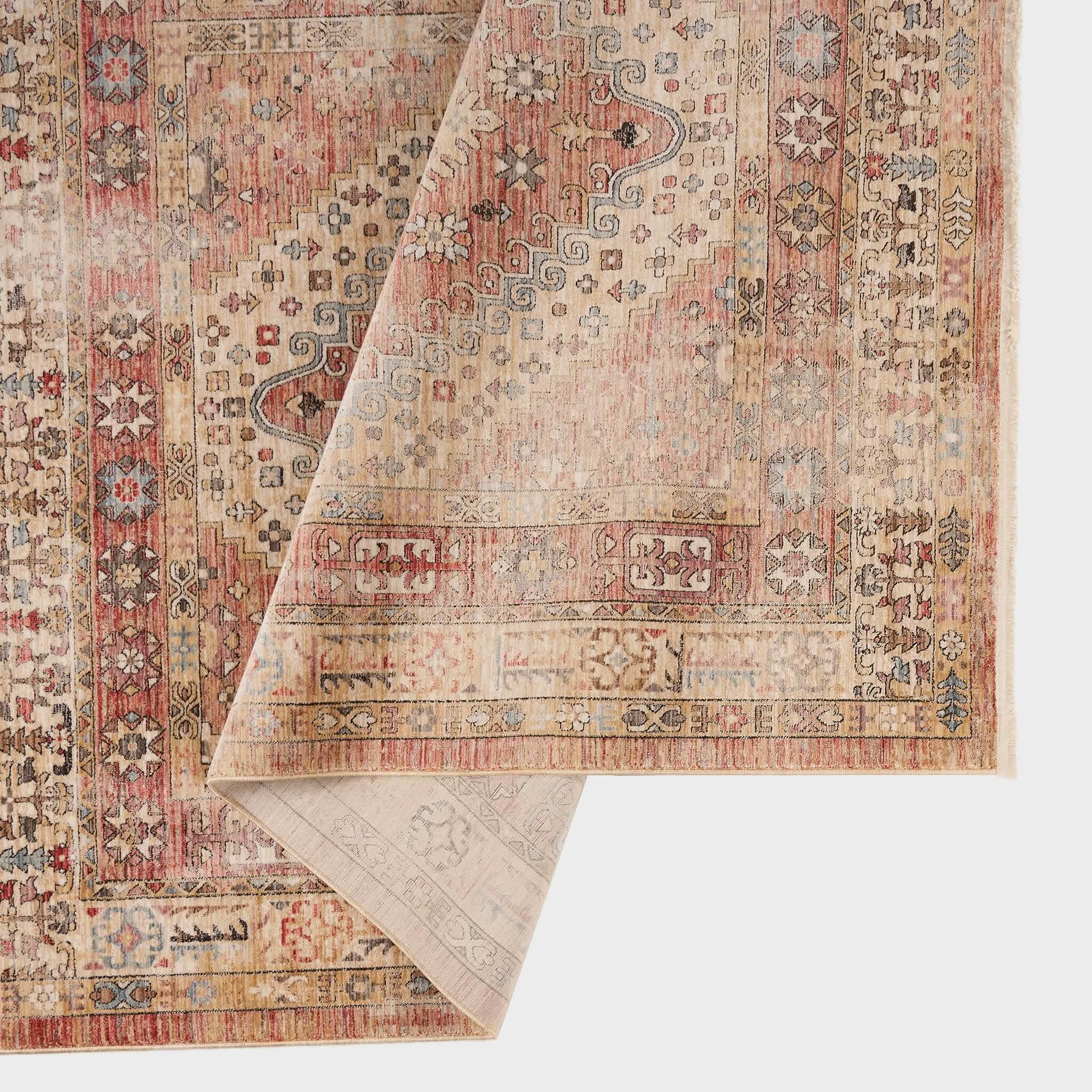 سجادة كلاسيك - جوان.