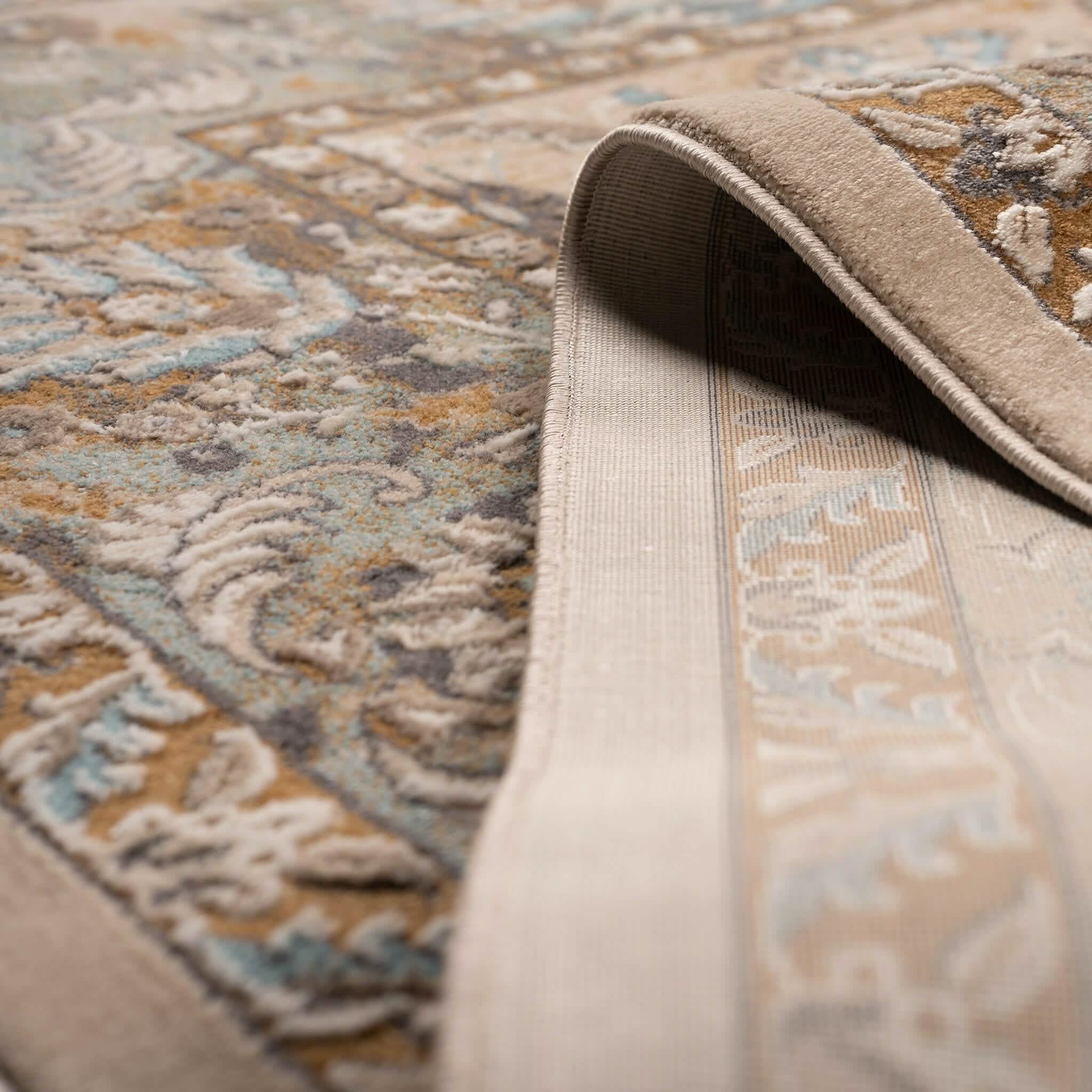 سجادة كلاسيك - نجوى.