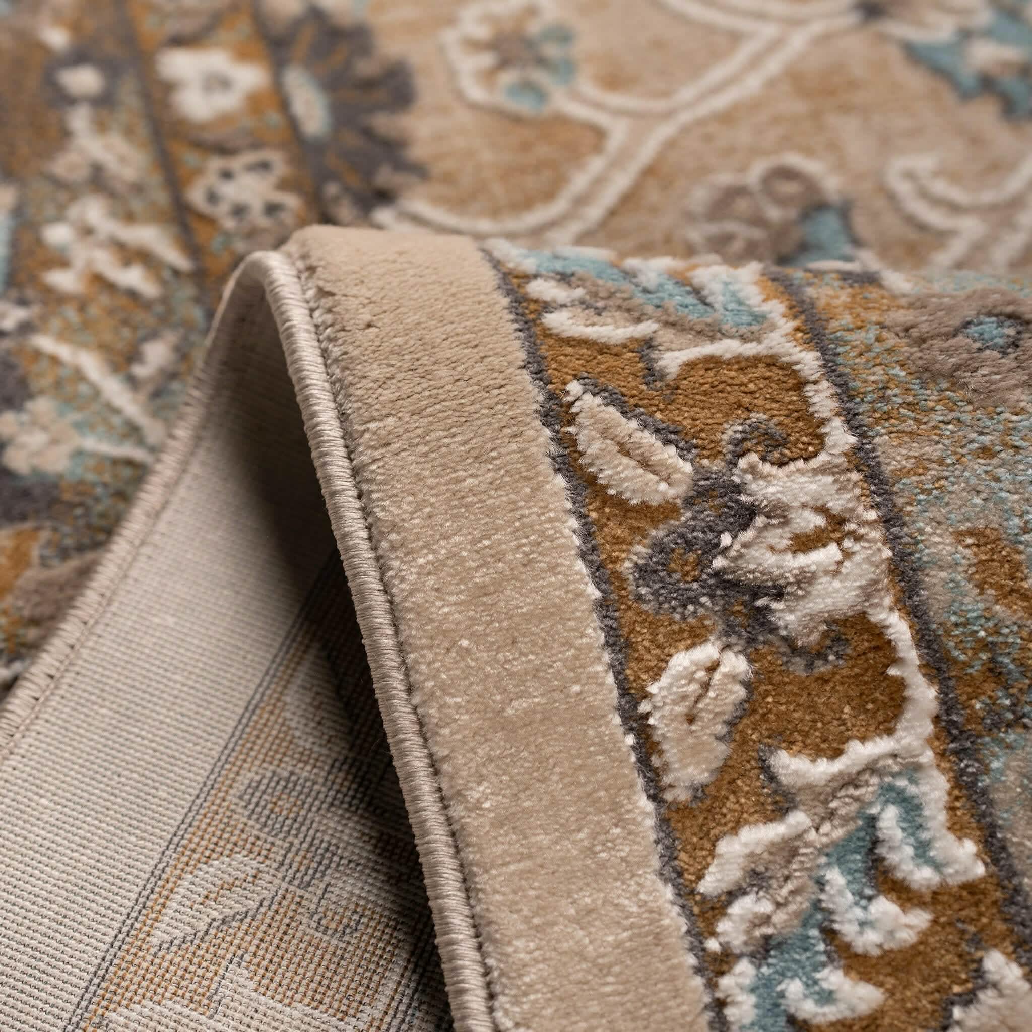 سجادة كلاسيك - نجوى.