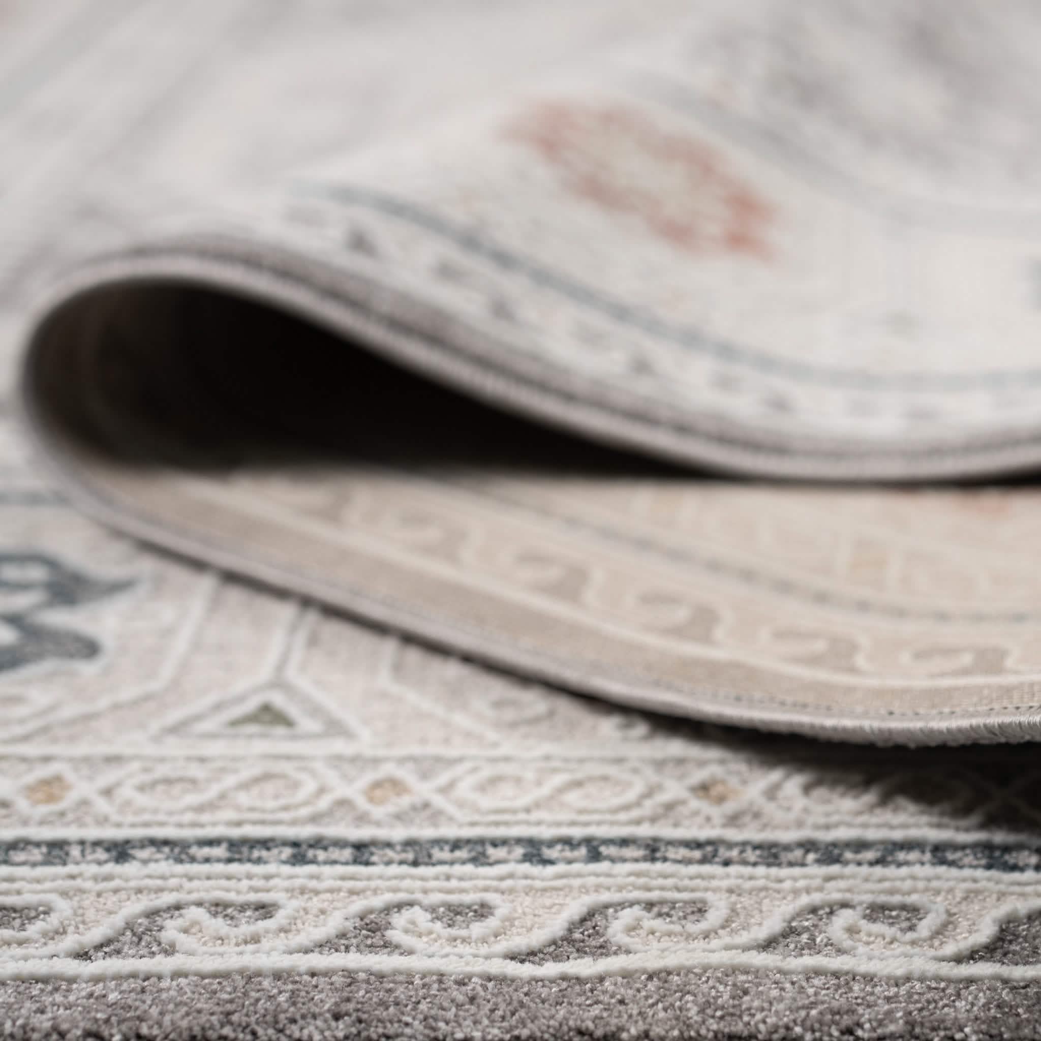 سجادة كلاسيك - سراي.