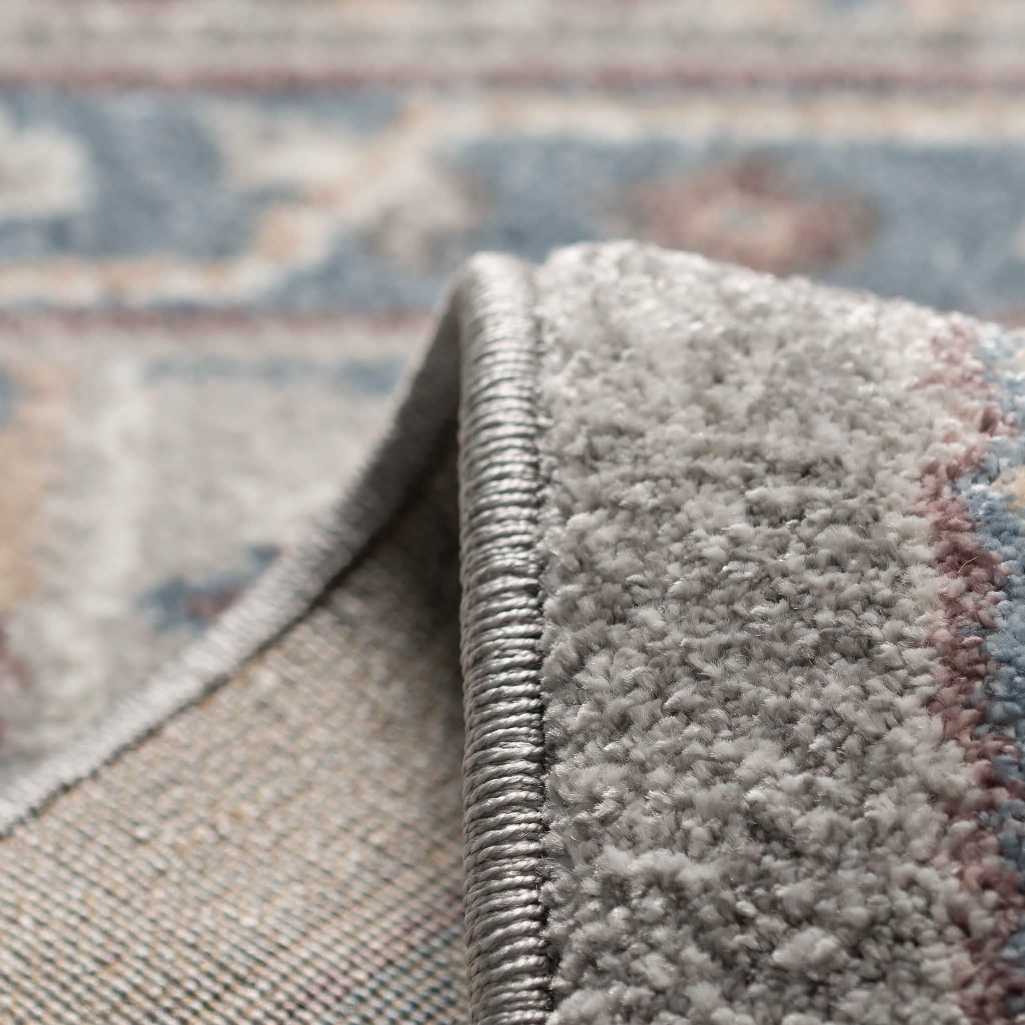 سجادة كلاسيك - جمان.